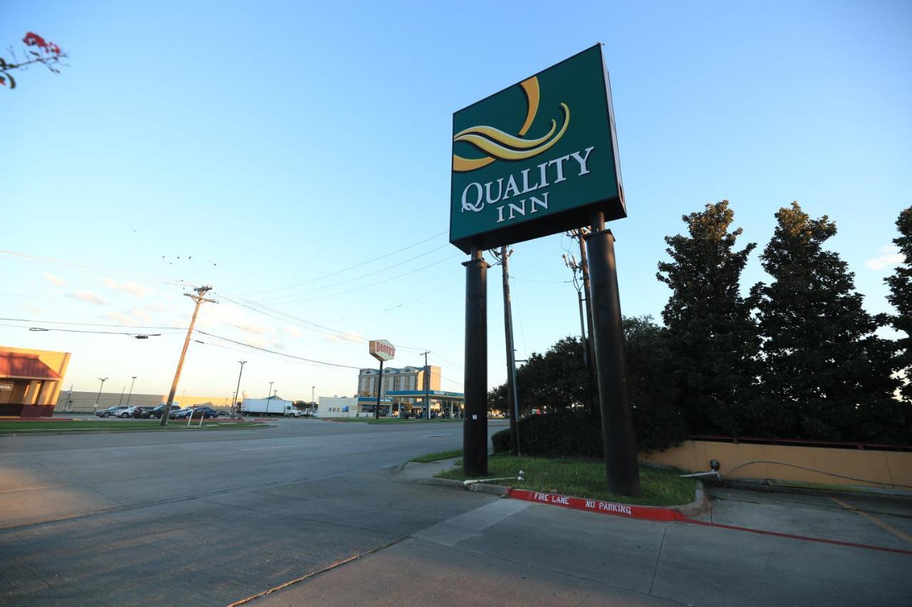 Quality Inn Dfw Airport North Irving Exterior photo