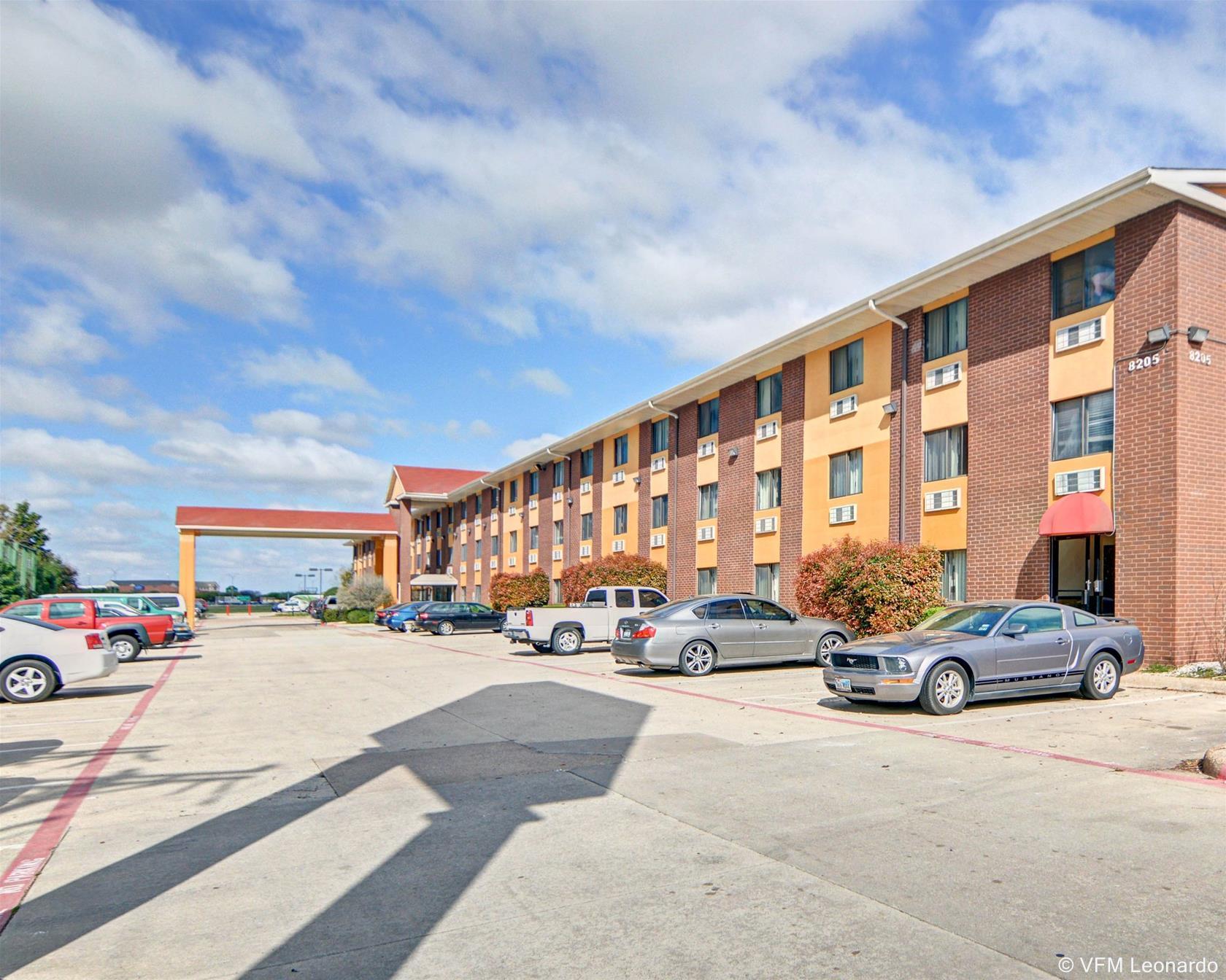 Quality Inn Dfw Airport North Irving Exterior photo